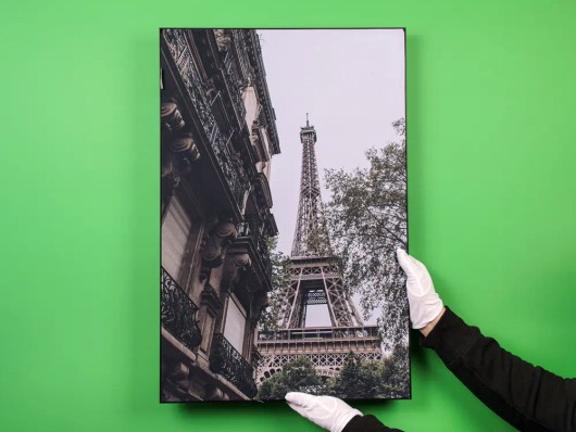 Acoustic Wall Art op een groene muur