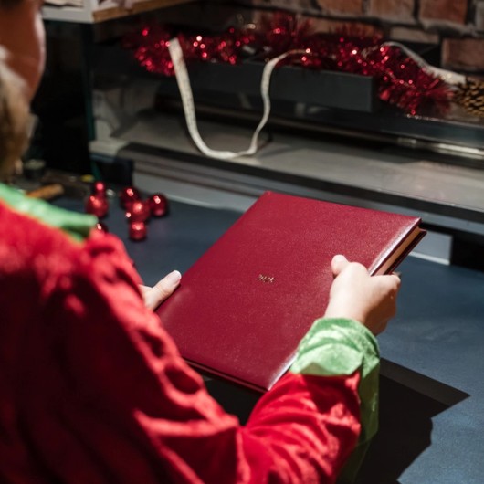 25x25 premium hardcover photo book with embossing