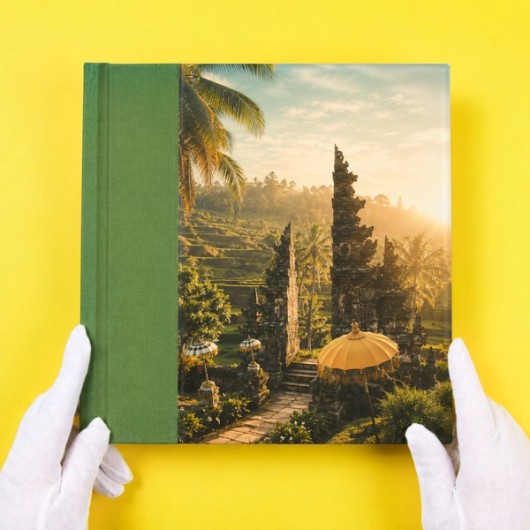 Premium hardcover fotoboek met linnen kaft en embossing
