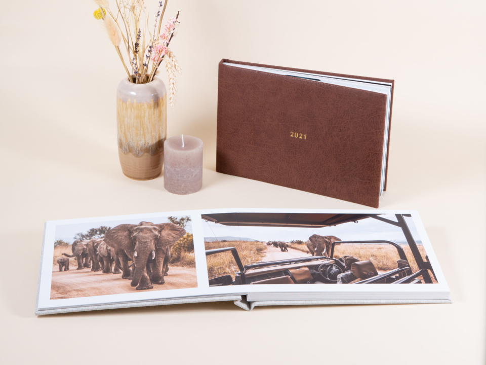 holiday-photo-book-embossing